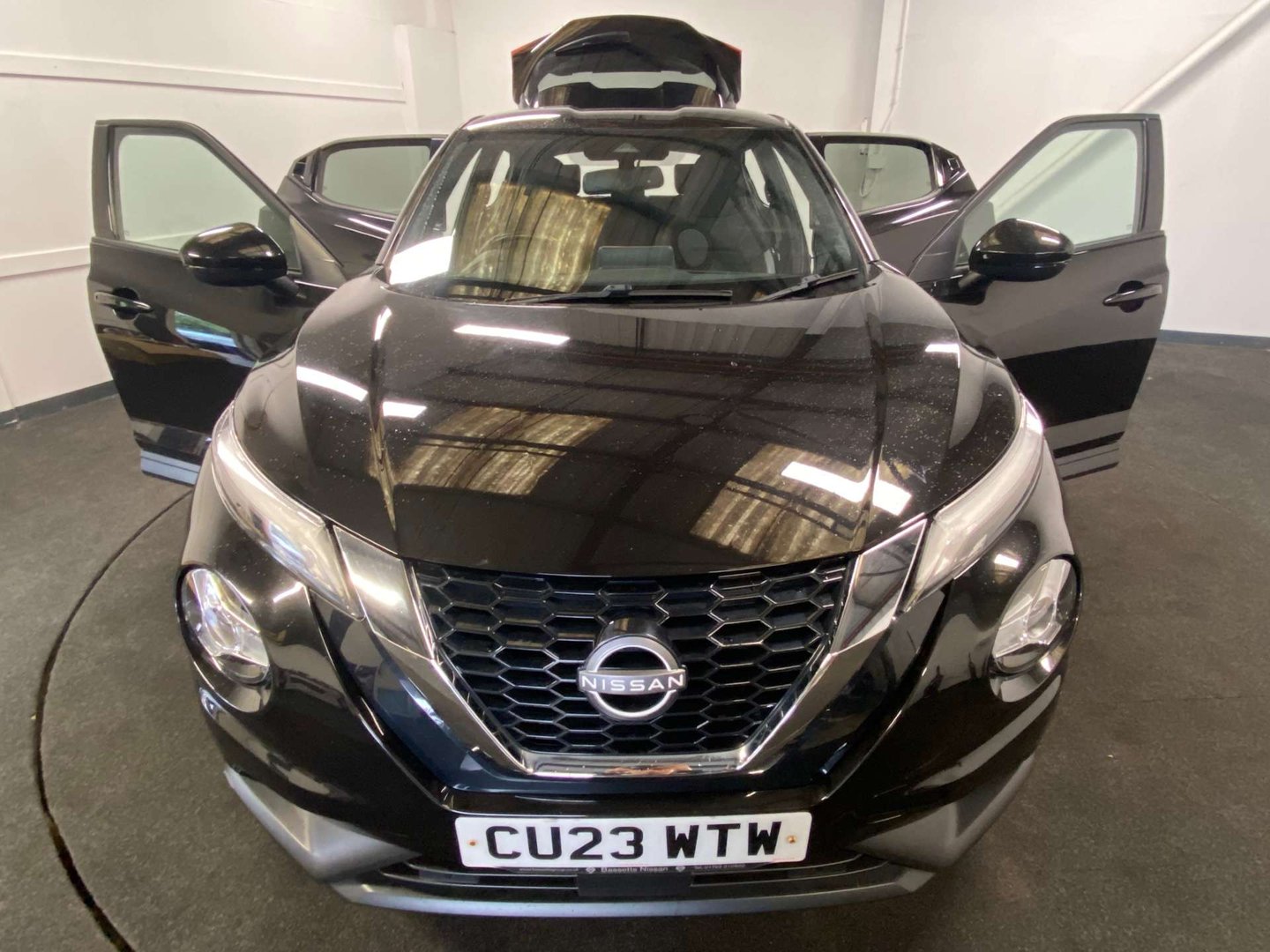 2023 Nissan Juke — image 7