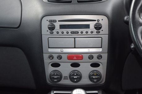 Alfa Romeo GT V6 24V 11