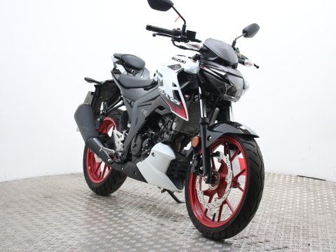 Suzuki GSX-S125 GSXS 125 3