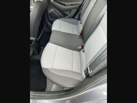 Hyundai i20 1.2 SE Launch Edition Hatchback 5dr Petrol Manual Euro 6 (s/s) (84 ps) BLUE 27