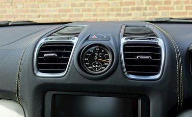Porsche Cayman GT4 Clubsport 21
