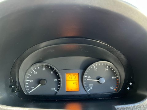 Mercedes-Benz Sprinter 2.1 311 CDI Luton 3dr Diesel Manual RWD L3 (109 bhp) 26