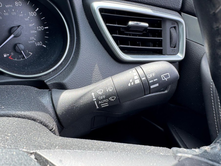 2017 Nissan Qashqai — image 24