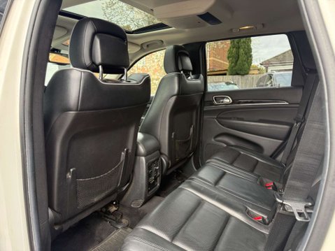 Jeep Grand Cherokee 3.0 V6 CRD Overland Auto 4WD Euro 5 5dr 54