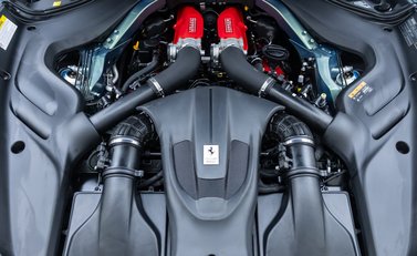 Ferrari Roma SPIDER 43