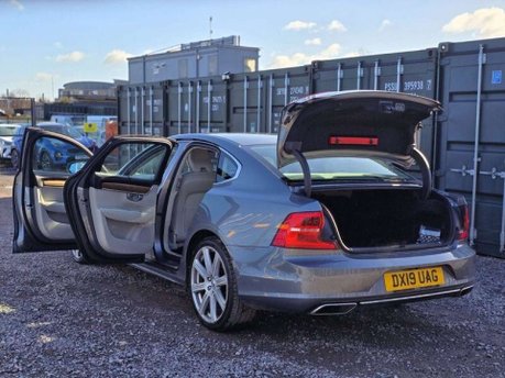 Volvo S90 2.0 D4 Inscription Pro Saloon 4dr Diesel Auto Euro 6 (s/s) (190 ps) 10