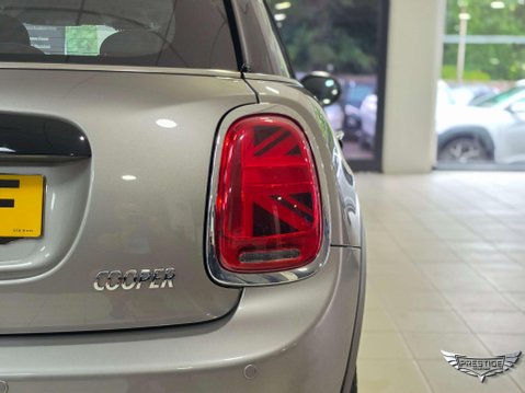Mini Hatch 1.5 Cooper Classic Steptronic Euro 6 (s/s) 5dr 7