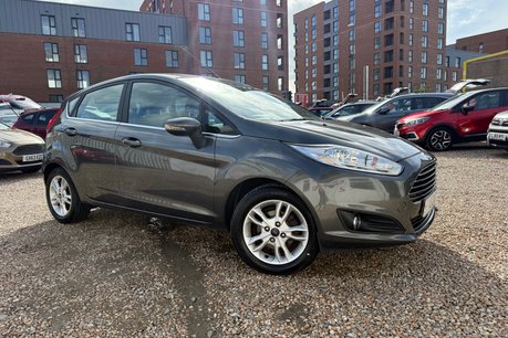 Ford Fiesta 1.0 T ZETEC AUTOMATIC LOOK! ONLY 39000 MILES! £35 ROAD TAX!