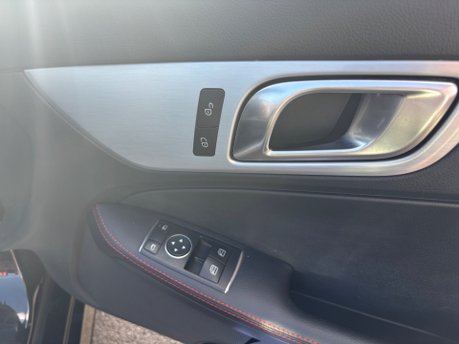 Mercedes-Benz SLK 2.1 SLK250 CDI AMG Sport Convertible 2dr Diesel G-Tronic+ Euro 5 (204ps) 20