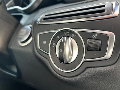 Mercedes-Benz C Class C 220 D AMG LINE PREMIUM PLUS COUPE 27