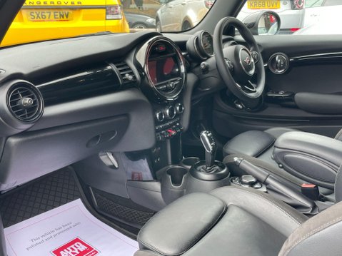 Mini Hatch 1.5 Cooper Steptronic Euro 6 (s/s) 3dr 21