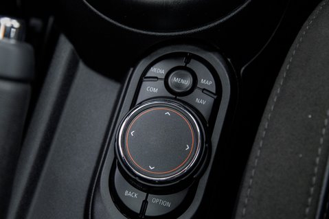 Mini Hatch COOPER S 40