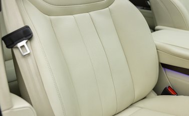 Land Rover Range Rover P550e AUTOBIOGRAPHY 16