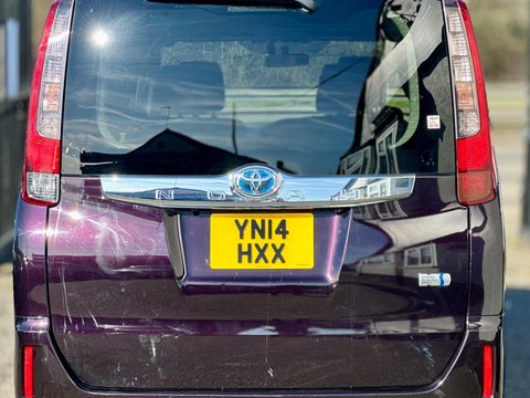 Toyota Noah Hybird 7 Seaters 8