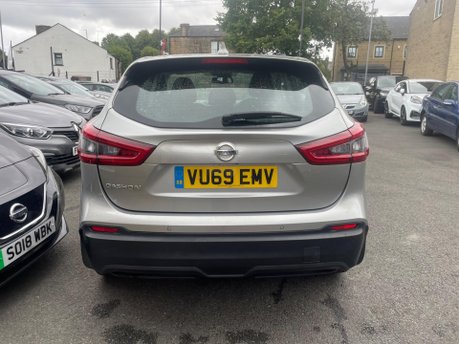 Nissan Qashqai DIG-T ACENTA PREMIUM 7