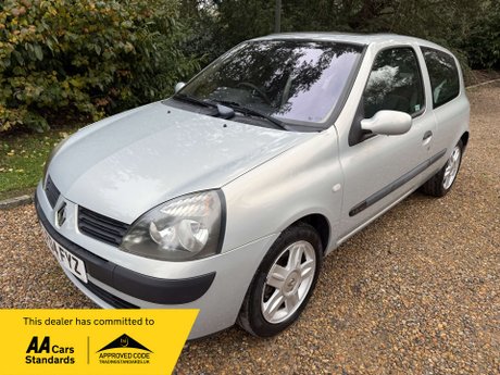 Renault Clio 1.6 Clio Dynamique 16v 3dr