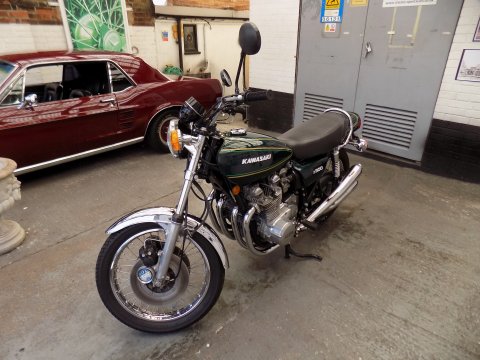 Kawasaki Z900 A4 35