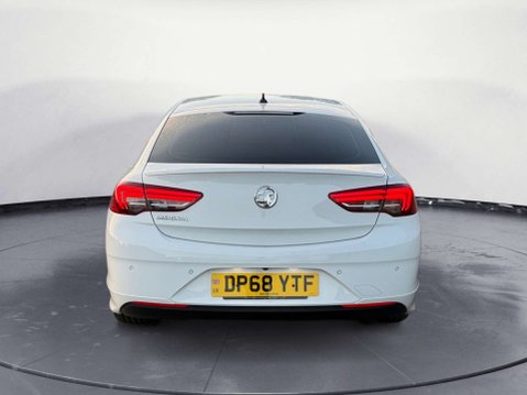 Vauxhall Insignia 2.0 Insignia SRi VX-Line Nav TD Auto 5dr 4