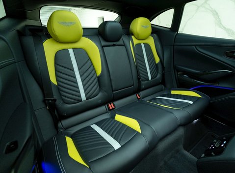 Aston Martin DBX 707 13