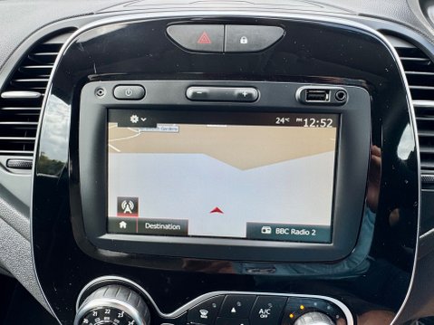 Renault Captur ICONIC TCE 29