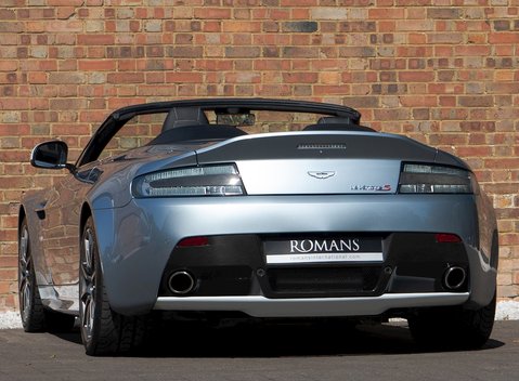Aston Martin V12 Vantage S Roadster 3