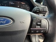 Ford Fiesta TITANIUM 12