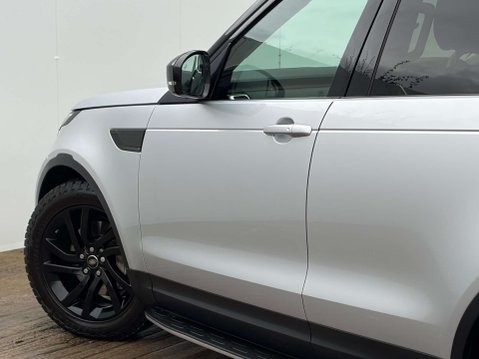 Land Rover Discovery 3.0 Discovery HSE SDV6 Auto 4WD 5dr 49