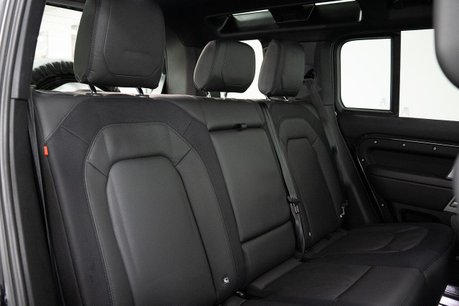 Land Rover Defender 2.0 P400e 15.4kWh X-Dynamic HSE SUV 5dr Petrol Plug-in Hybrid Auto 4WD Euro 23