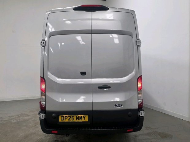 Ford Transit Ford Transit 2.0Eco-blu 165PS 350 L4H3 Limited RWD 8