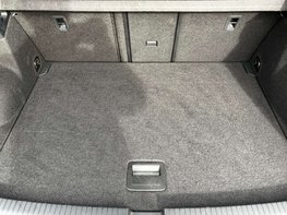 Volkswagen T-Roc 1.5 T-Roc R-Line TSI Semi-Auto 5dr 76