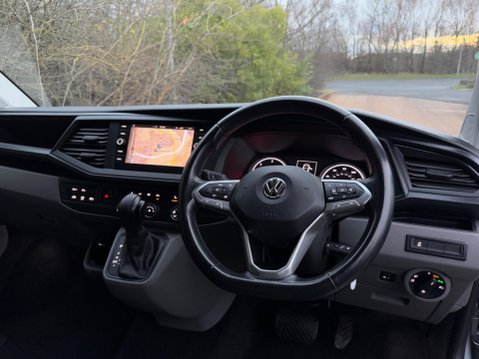 Volkswagen Transporter 2.0 BiTDI T32 Highline Crew Van DSG FWD SWB Euro 6 (s/s) 5dr 25