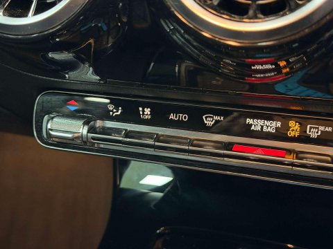 Mercedes-Benz A Class 1.5 A180d Sport (Executive) Hatchback 5dr Diesel 7G-DCT Euro 6 (s/s) (116 p 54