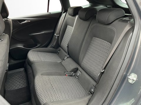 Vauxhall Astra 1.6 CDTi 16V 136 SRi 5dr 32