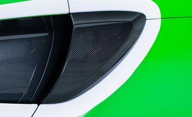 McLaren 620R 68