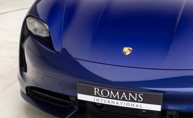 Porsche Taycan TURBO 23