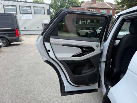 Land Rover Range Rover Evoque 2.0 Range Rover Evoque First Edition D Auto 4WD 5dr 15