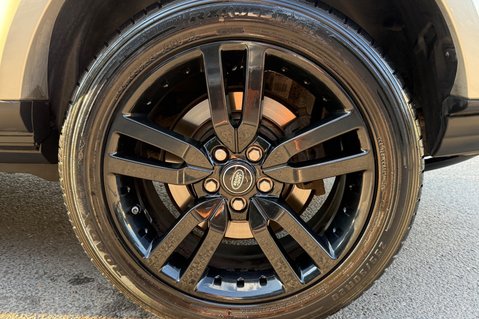 Land Rover Discovery SDV6 SE TECH - ULEZ COMPLIANT -FULL LR SERVICE HISTORY - 9 SERVICES -TOWBAR 60