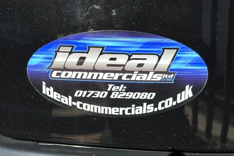 Land Rover Discovery D300 HSE Mhev Panel Van - Full LR Service History 13