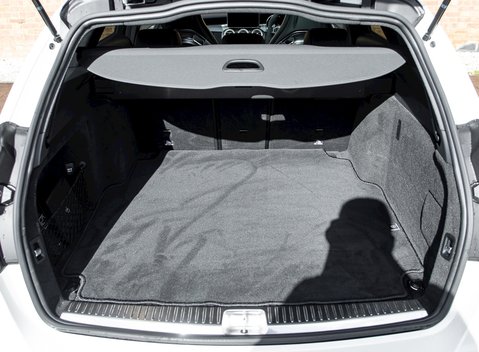 Mercedes-Benz C Class C63 S Estate 32