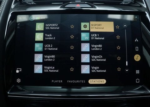 Jaguar E-Pace 1.5 P300e 11.5kWh R-Dynamic SE Black SUV 5dr Petrol Plug-in Hybrid Auto AWD 24