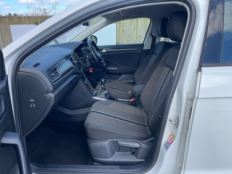 Volkswagen T-Roc 1.5 TSI EVO SE Euro 6 (s/s) 5dr 13