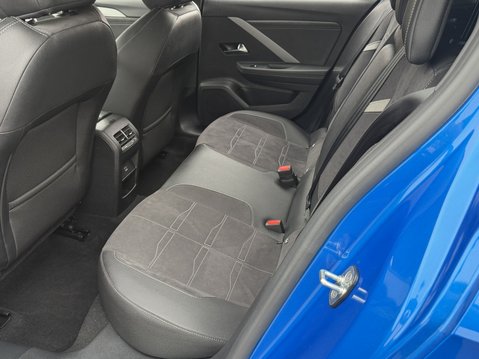 Vauxhall Astra 115kW Ultimate 54kWh 5dr Auto 36