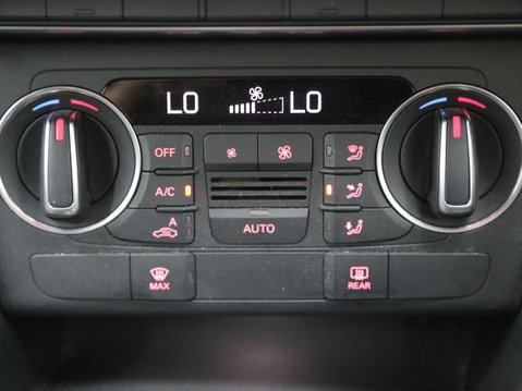 Audi Q3 2.0 TDI Black Edition quattro Euro 6 (s/s) 5dr 18