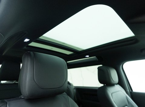 Land Rover Defender 90 X D300 11