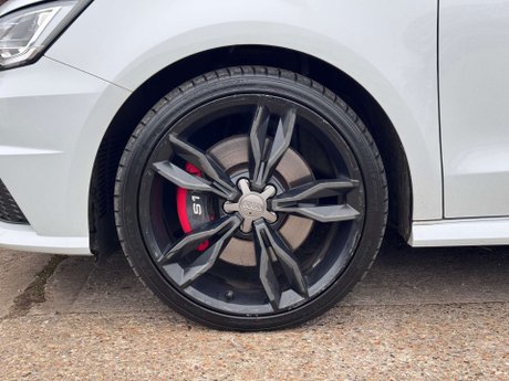 Audi S1 2.0 S1 Quattro 4WD 3dr 33