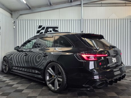 Audi RS4 2.9 TFSI V6 Sport Edition Estate 5dr Petrol Tiptronic quattro Euro 6 (s/s) 4