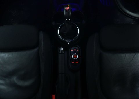 Mini Hatch 1.5 Cooper D Hatchback 5dr Diesel Auto Euro 6 (s/s) (116 ps) 21