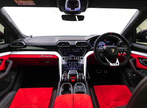 Lamborghini Urus NERO Design 15