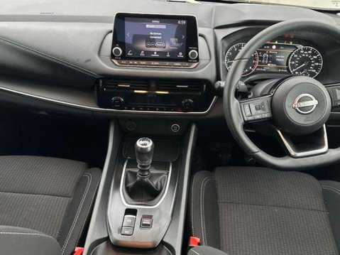 Nissan Qashqai DIG-T ACENTA PREMIUM MHEV 3