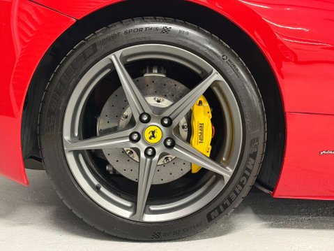 Ferrari 458 4.5 458 Spider DCT Semi-Auto 2dr 64